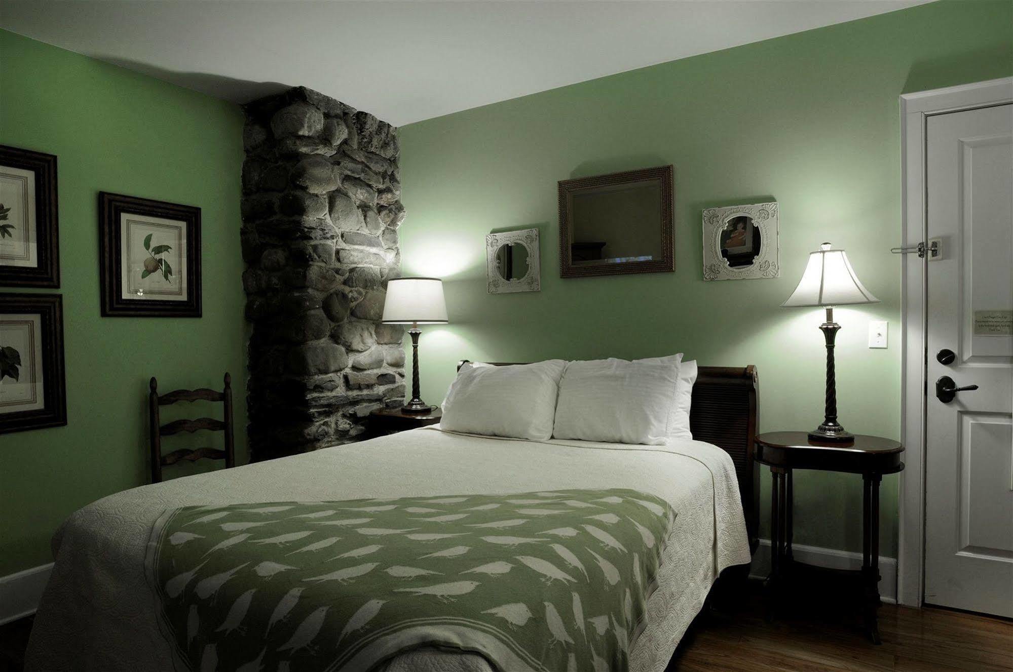 Buttermilk Falls Inn & Spa Milton Екстериор снимка
