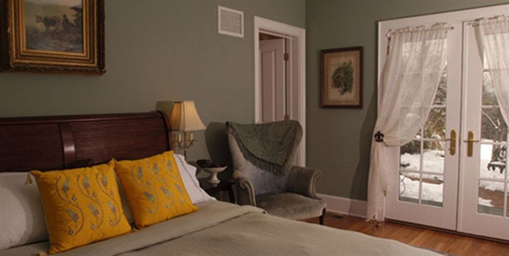Buttermilk Falls Inn & Spa Milton Екстериор снимка