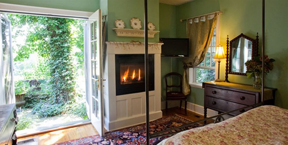 Buttermilk Falls Inn & Spa Milton Екстериор снимка